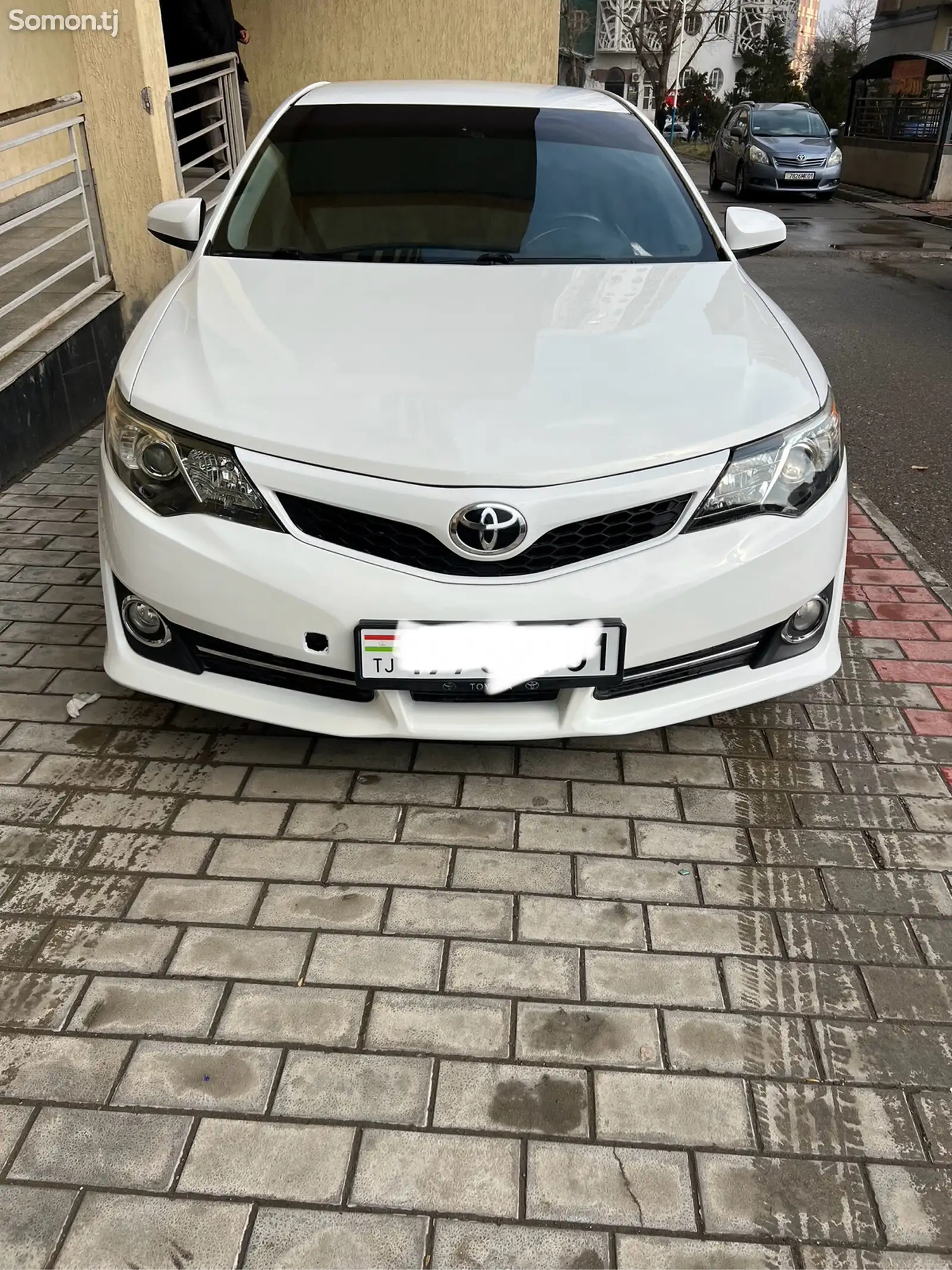 Toyota Camry, 2012-1