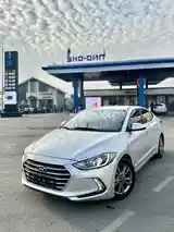 Hyundai Elantra, 2017-2