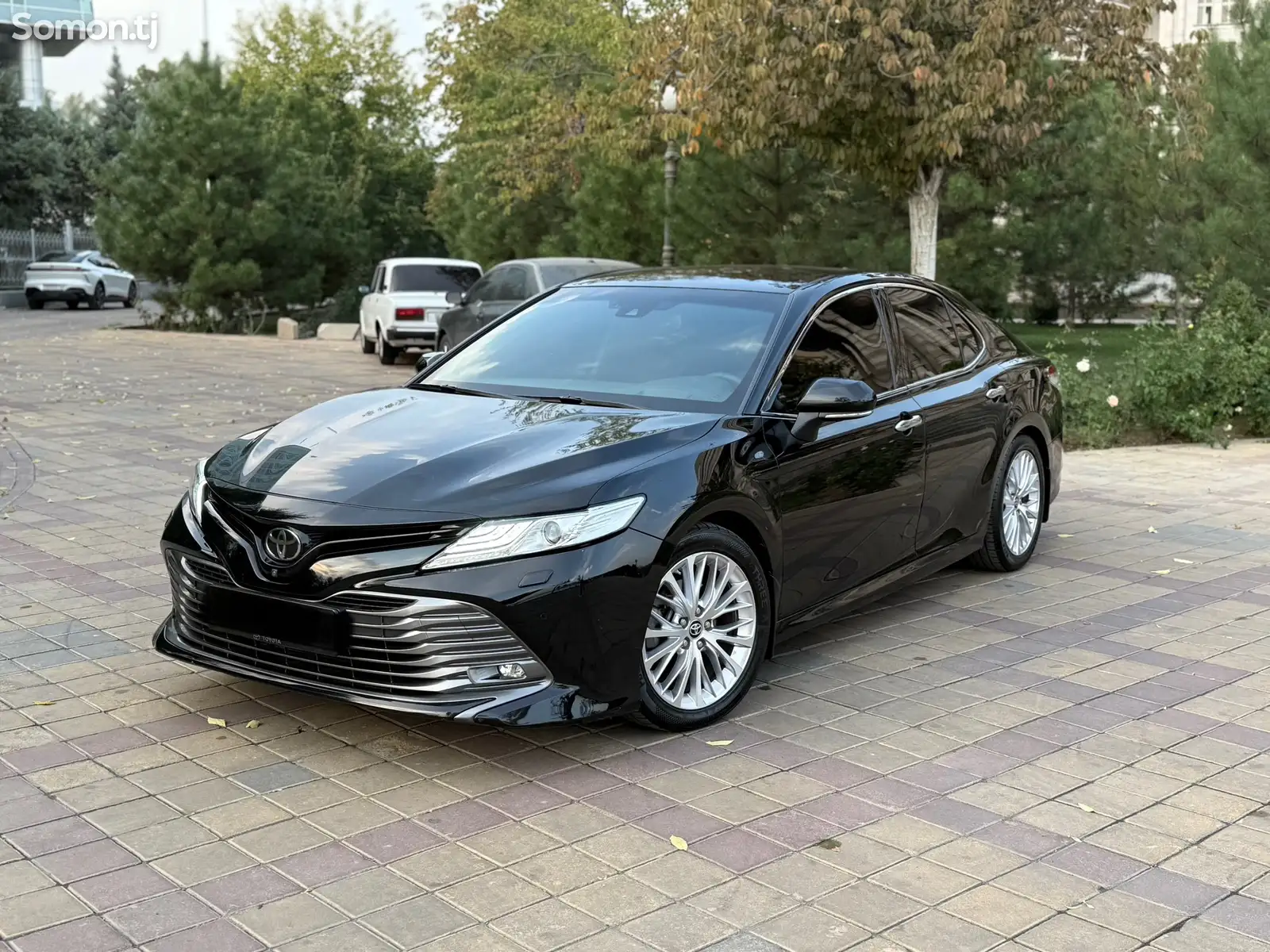 Toyota Camry, 2018-1