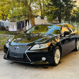 Lexus ES series, 2013