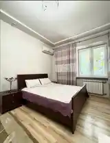 3-комн. квартира, 1 этаж, 80м², Ул. М. Турсунзода 8-9