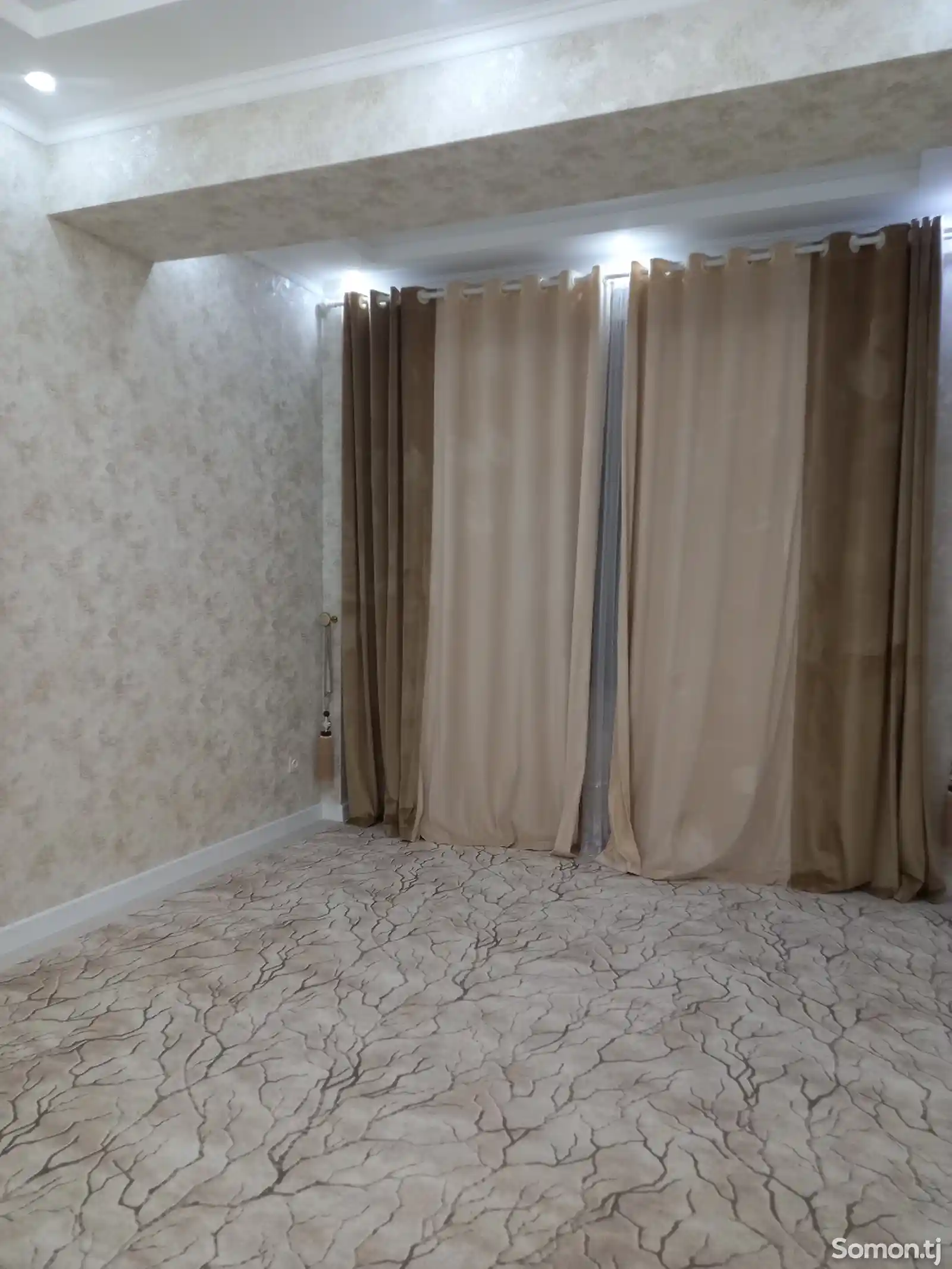 3-комн. квартира, 13 этаж, 90м², 82 мкр-4