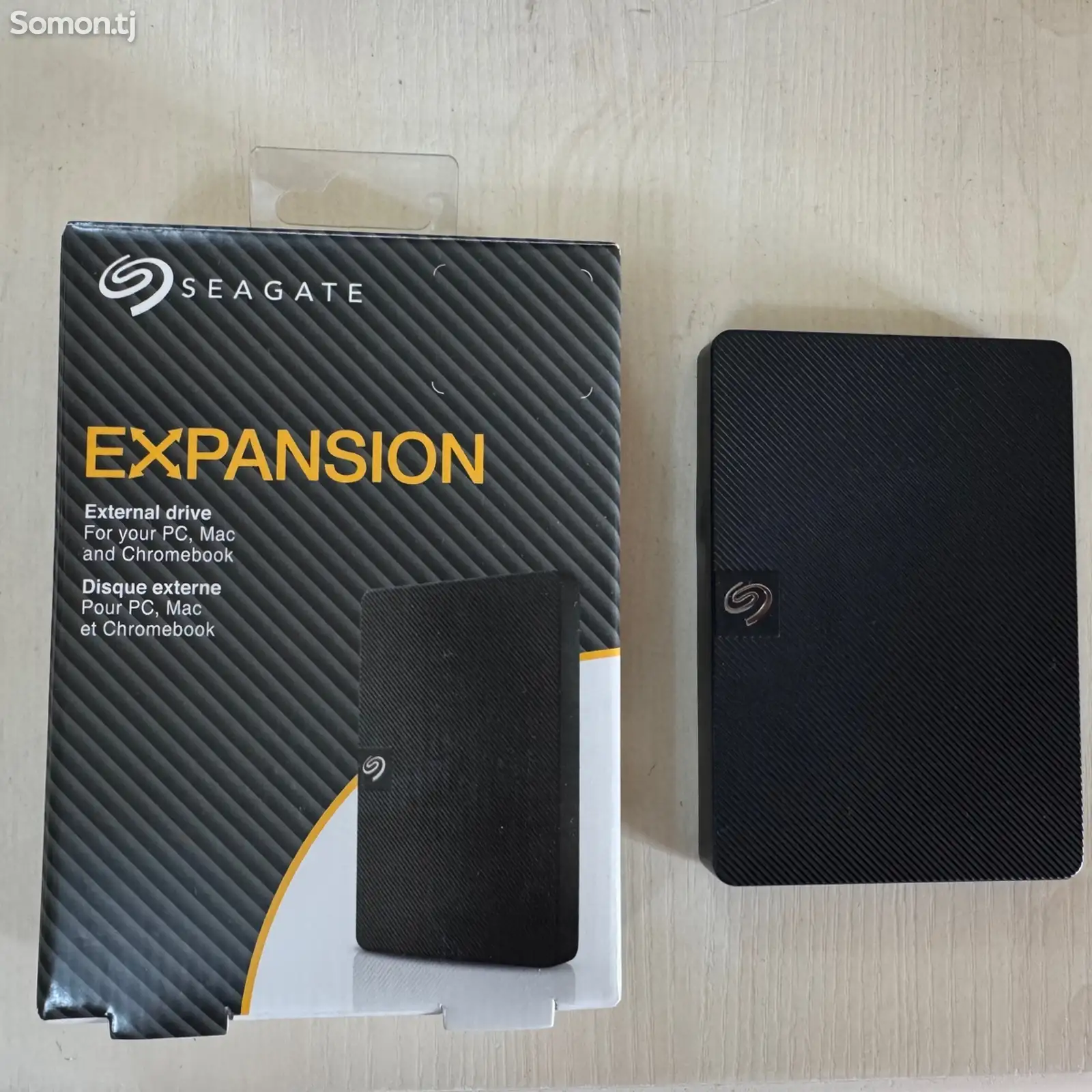 Внешний жесткий диск Seagate 2TB-1