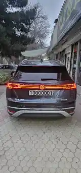 Volkswagen ID.6, 2022-3