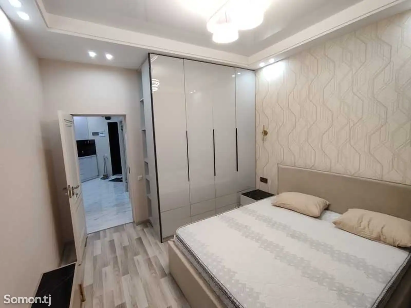 2-комн. квартира, 10 этаж, 58м², Grant Hotel-1