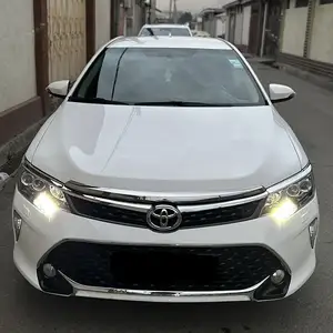 Toyota Camry, 2017