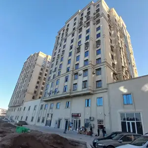 4-комн. квартира, 3 этаж, 163 м², Шохмансур