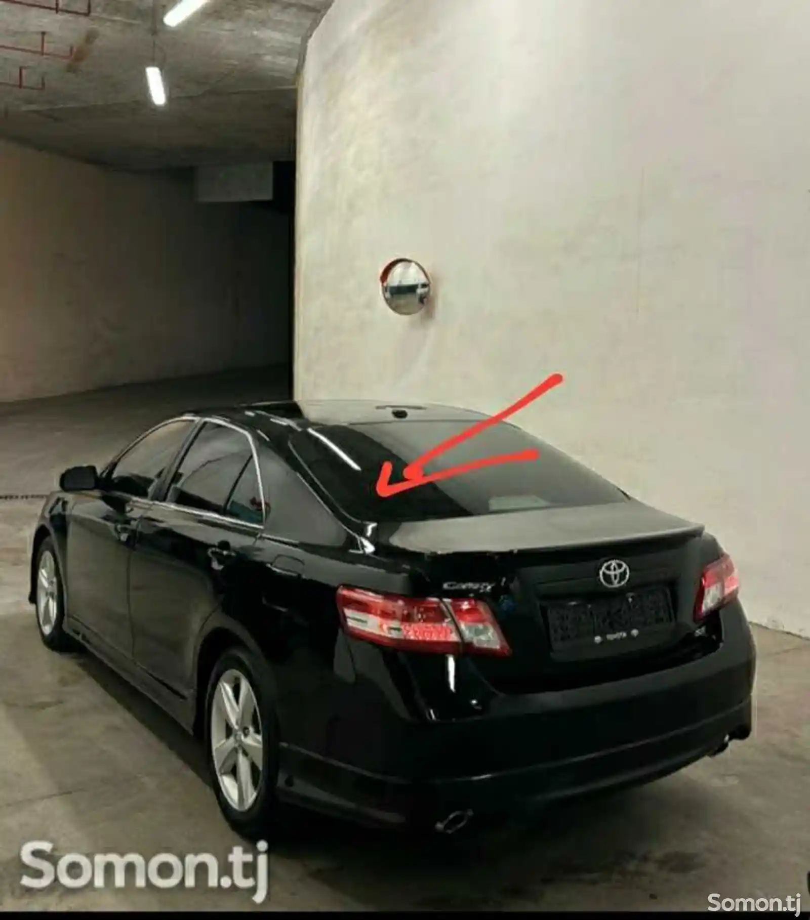 Заднее стекло от Toyota Camry 2