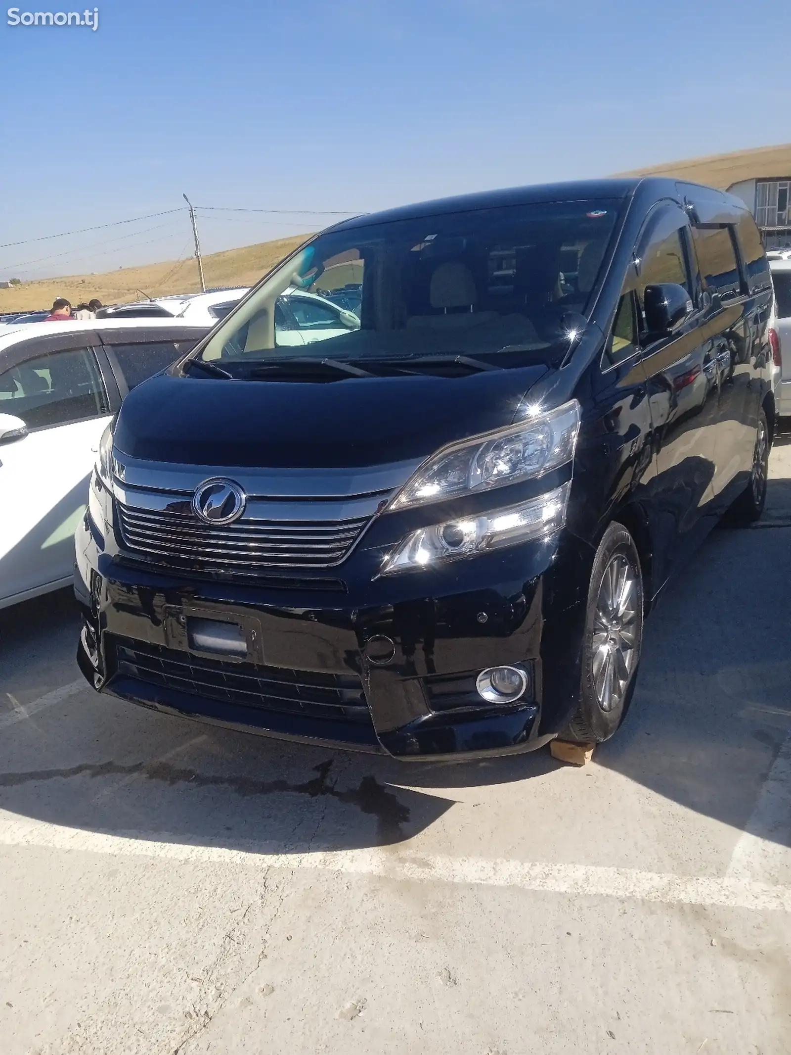 Toyota Vellfire, 2014-2