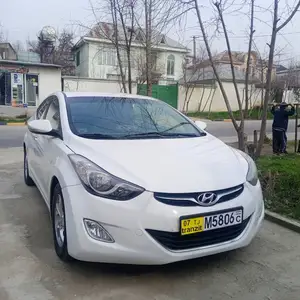 Hyundai Avante, 2011