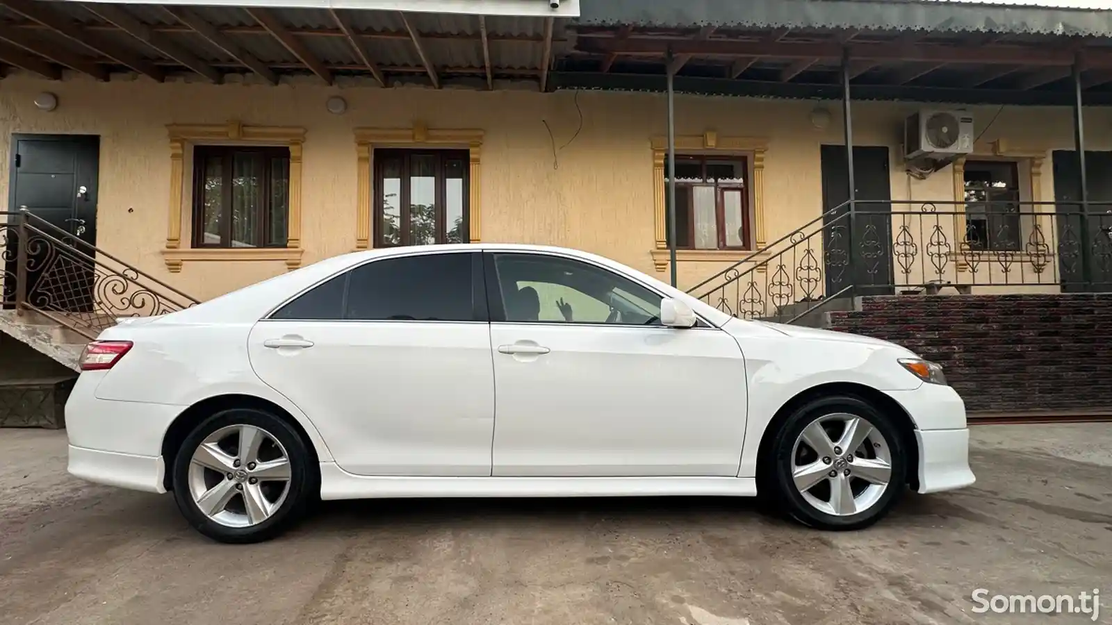 Toyota Camry, 2010-4