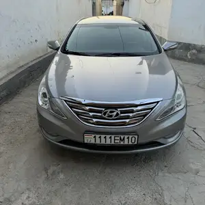 Hyundai Sonata, 2011