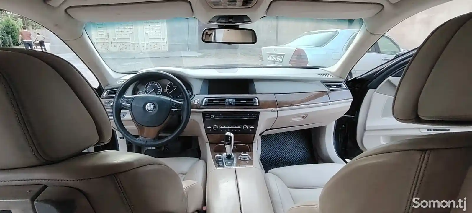 BMW 7 series, 2011-11