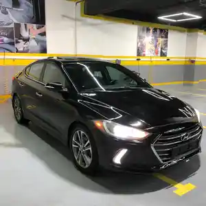 Hyundai Elantra, 2017