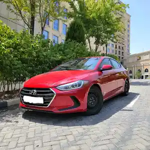 Hyundai Elantra, 2017