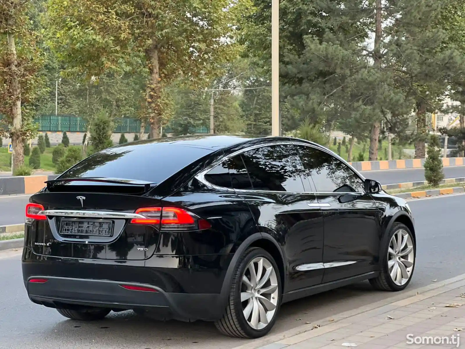 Tesla Model X, 2018-2