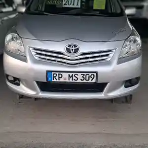 Toyota Corolla Verso, 2011