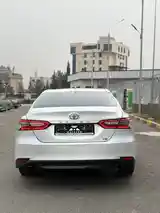 Toyota Camry, 2019-8