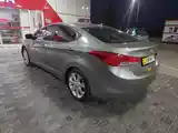 Hyundai Elantra, 2012-5