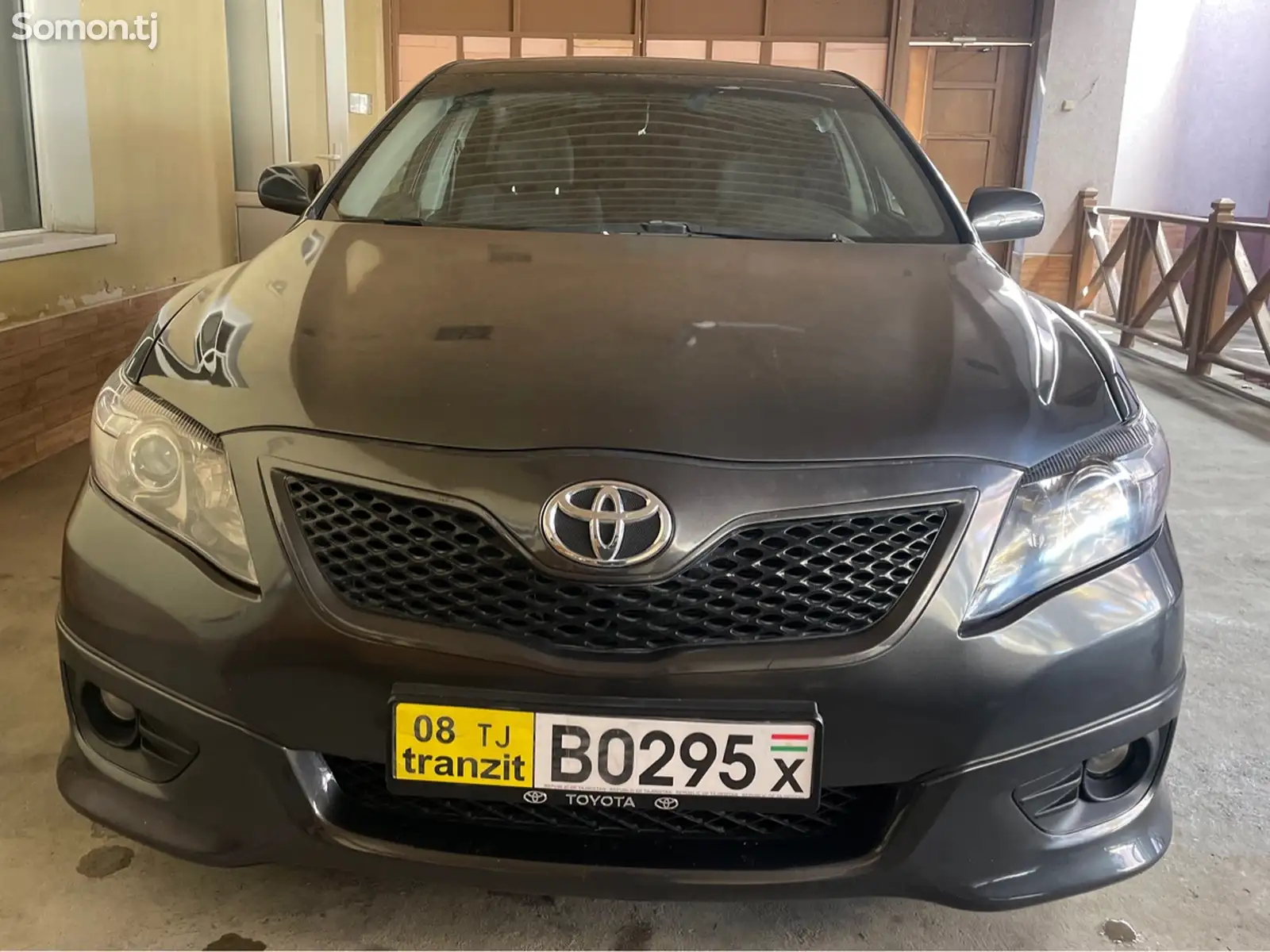 Toyota Camry, 2010-1