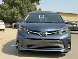 Toyota Sienna, 2015-3