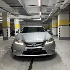 Lexus ES series, 2015