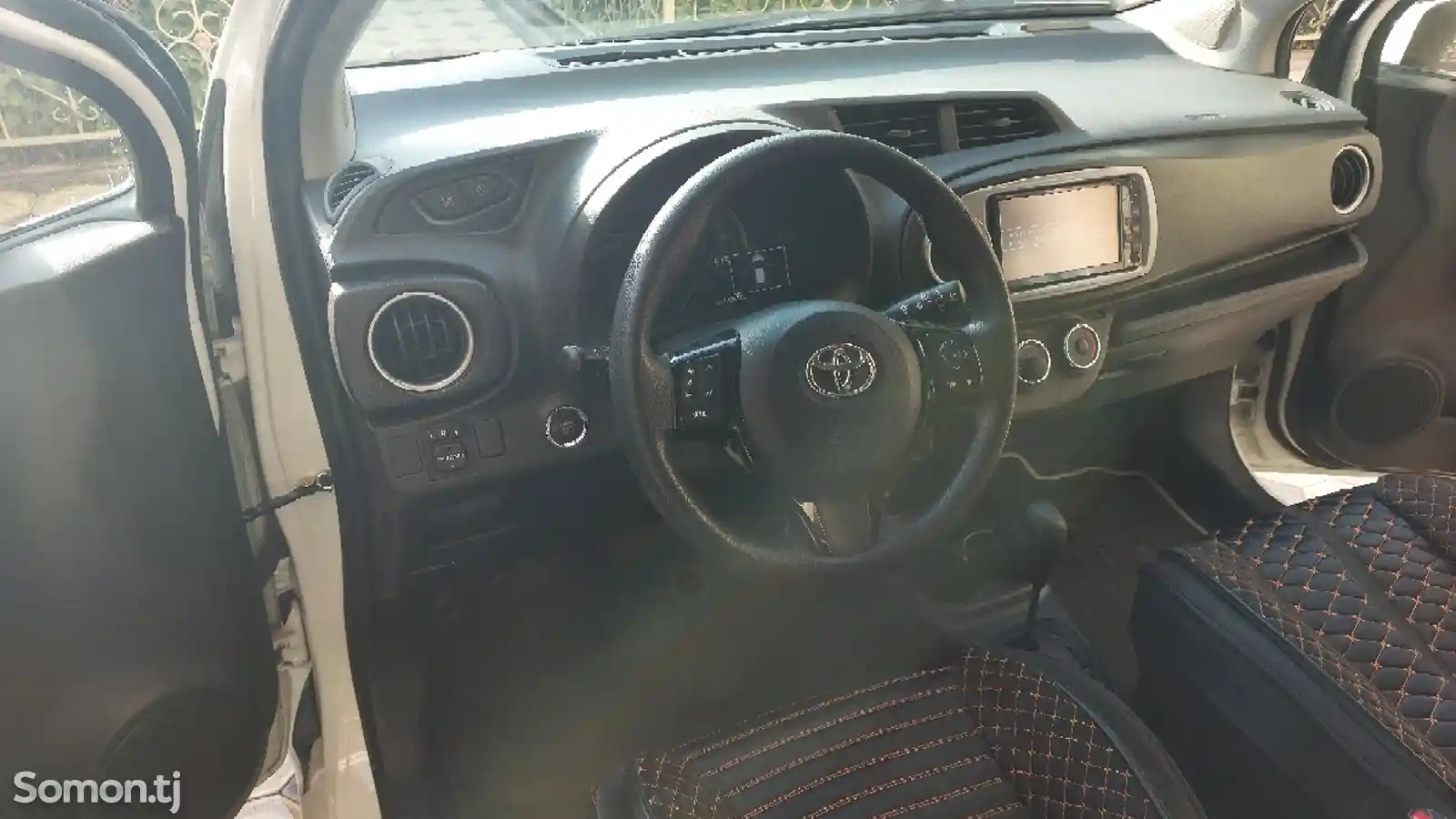 Toyota Vitz, 2017-3