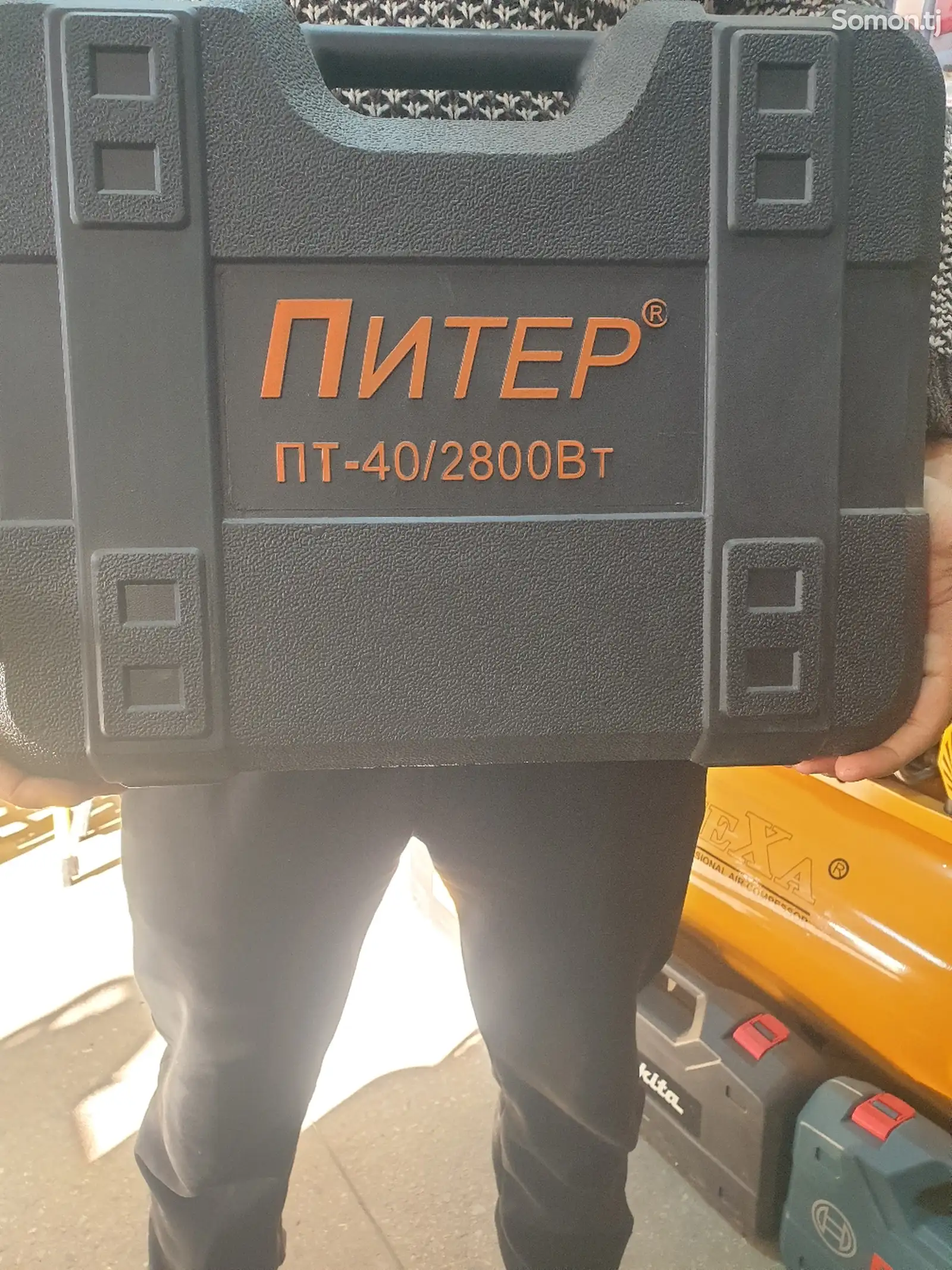 Перфоратор Питер 2800в п40р-1