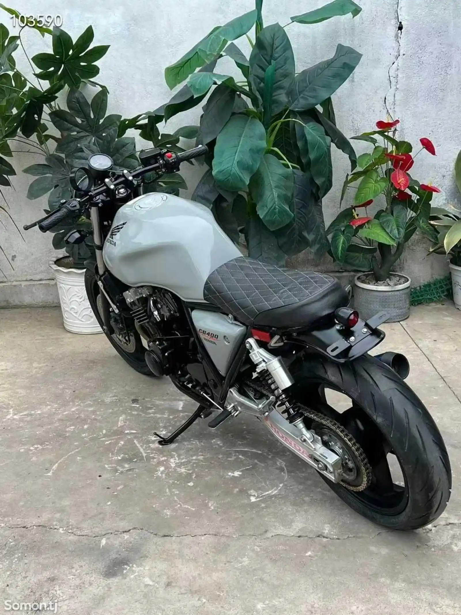 Мотоцкил Honda CB400cc на заказ-6