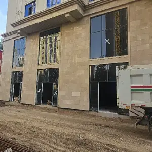 Помещение под свободное назначение, 450м², Шохмансур