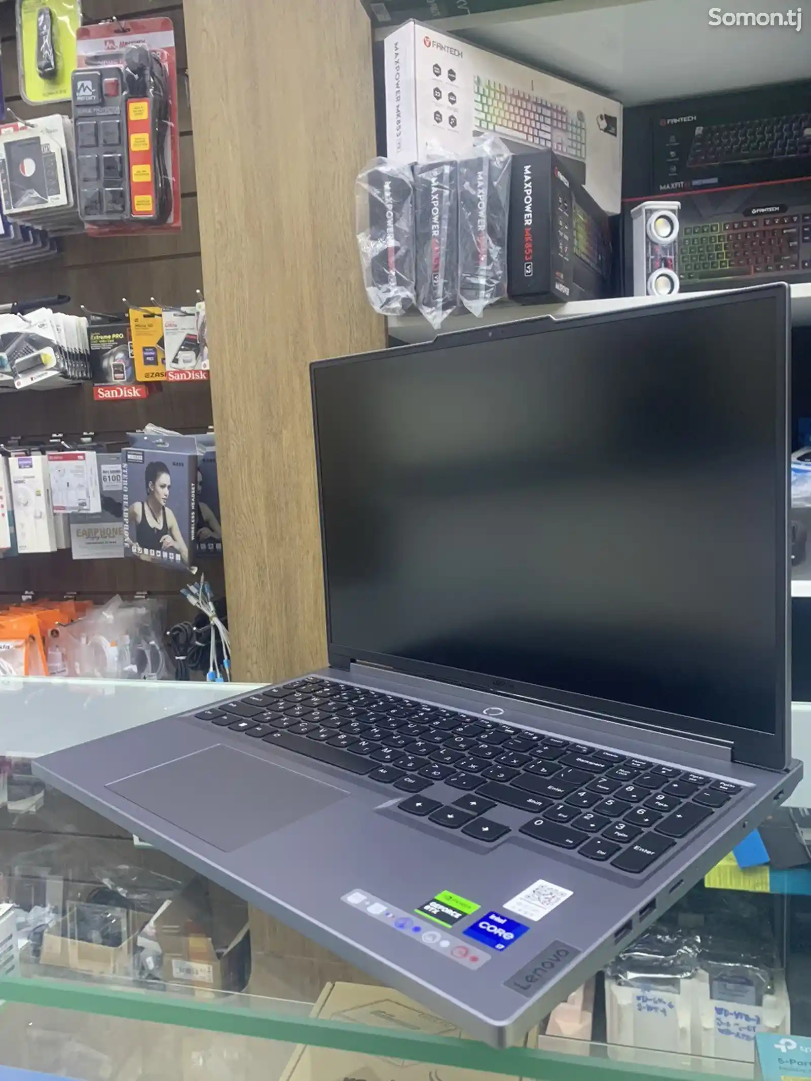 Ноутбук Lenova Legion Core i7-14650Hx 16Gb/1Tb-2