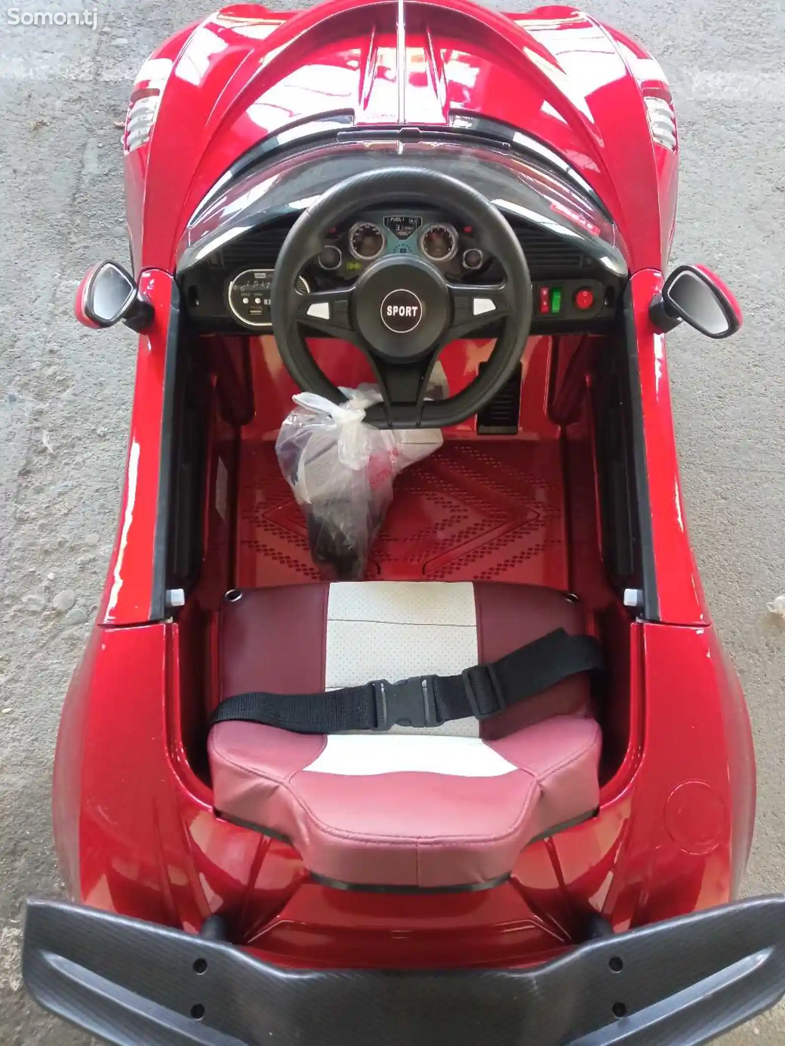 Машинка Bugatti-6