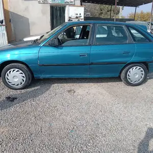 Opel Astra F, 1992