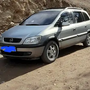 Opel Zafira, 2002