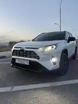 Toyota RAV 4, 2021-6