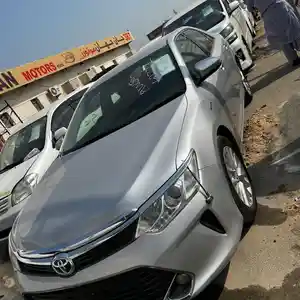 Toyota Camry, 2015