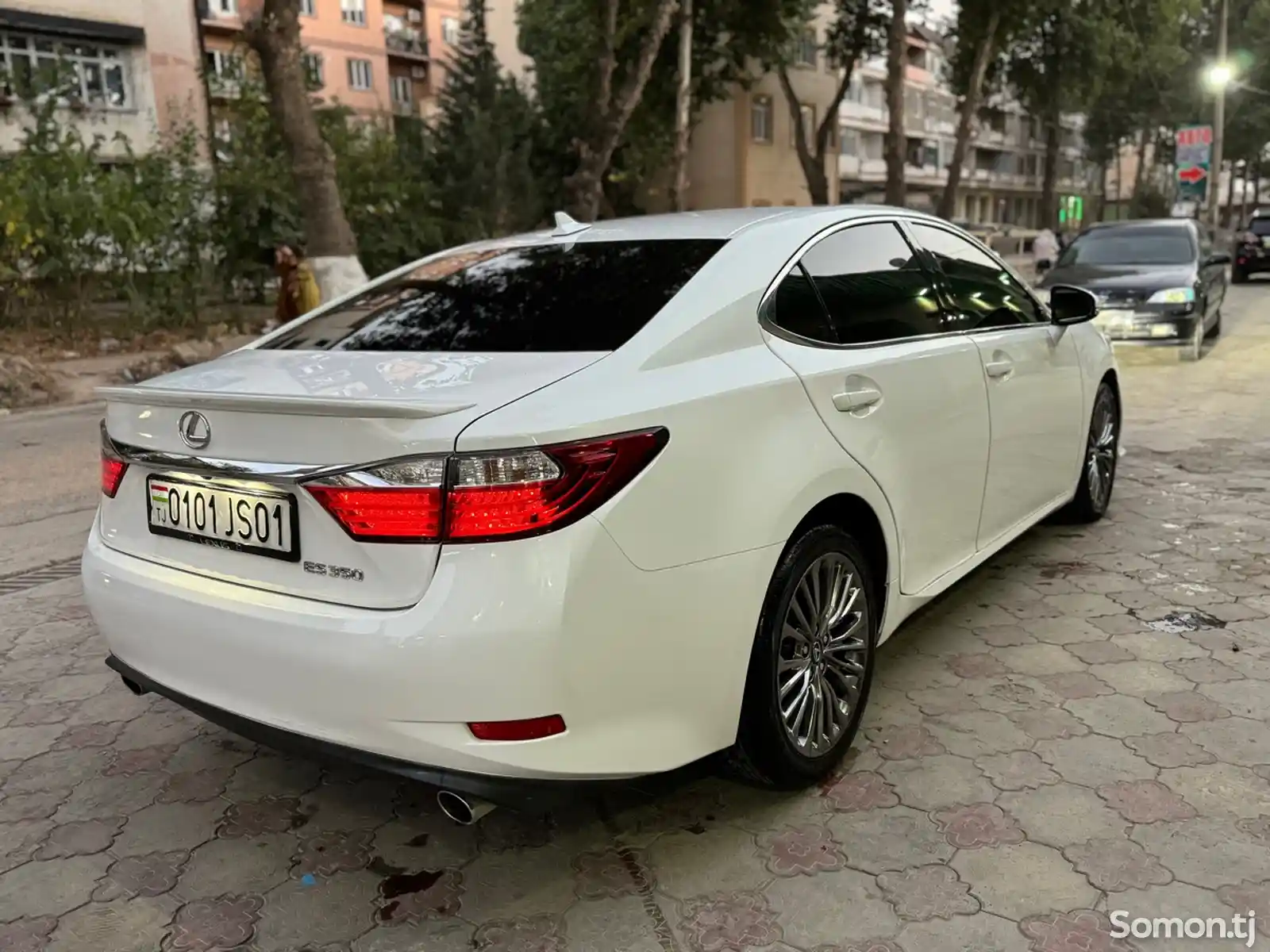 Lexus ES series, 2014-2