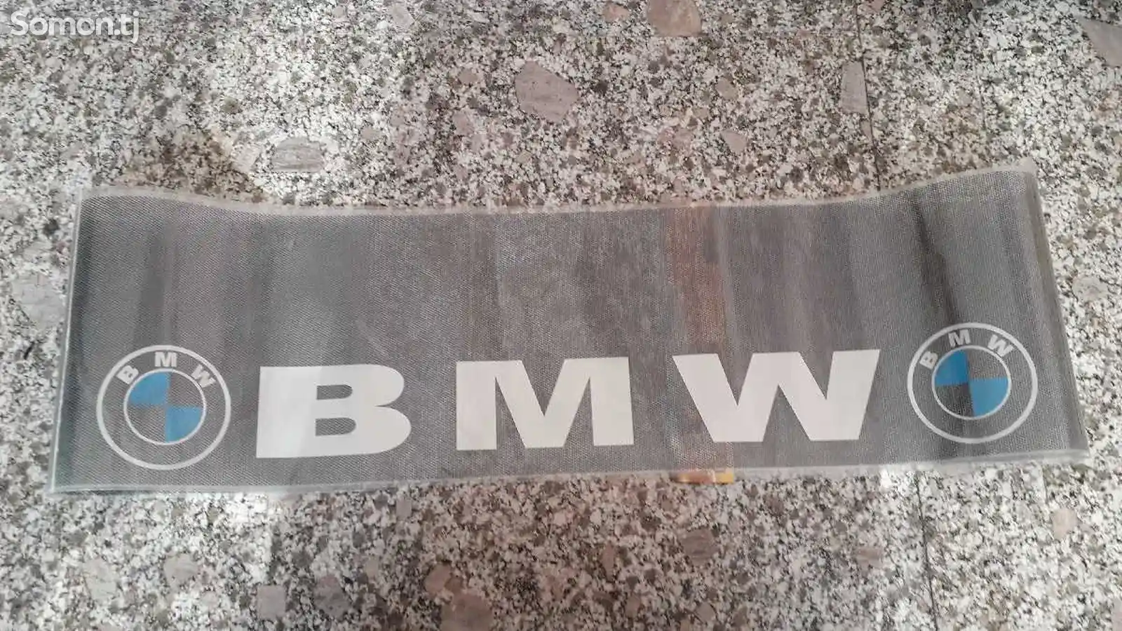 Наклейки с логотипом BMW и Mitsubishi-1