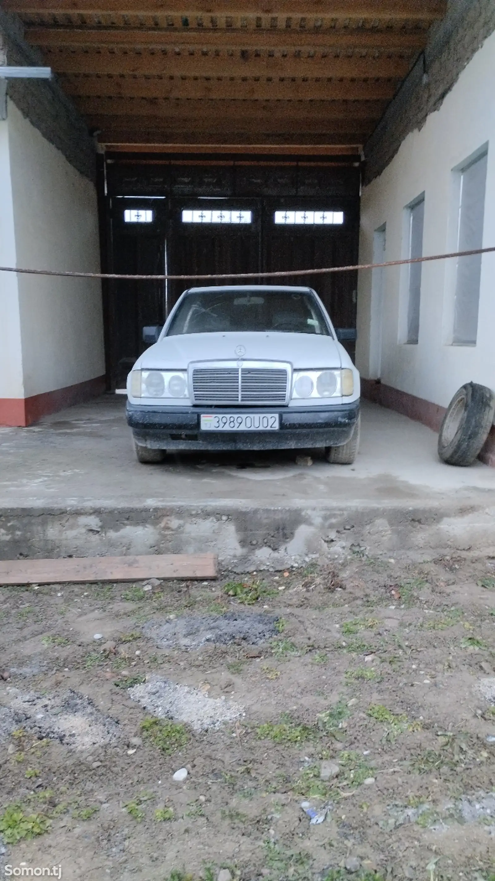 Mercedes-Benz W124, 1989-1