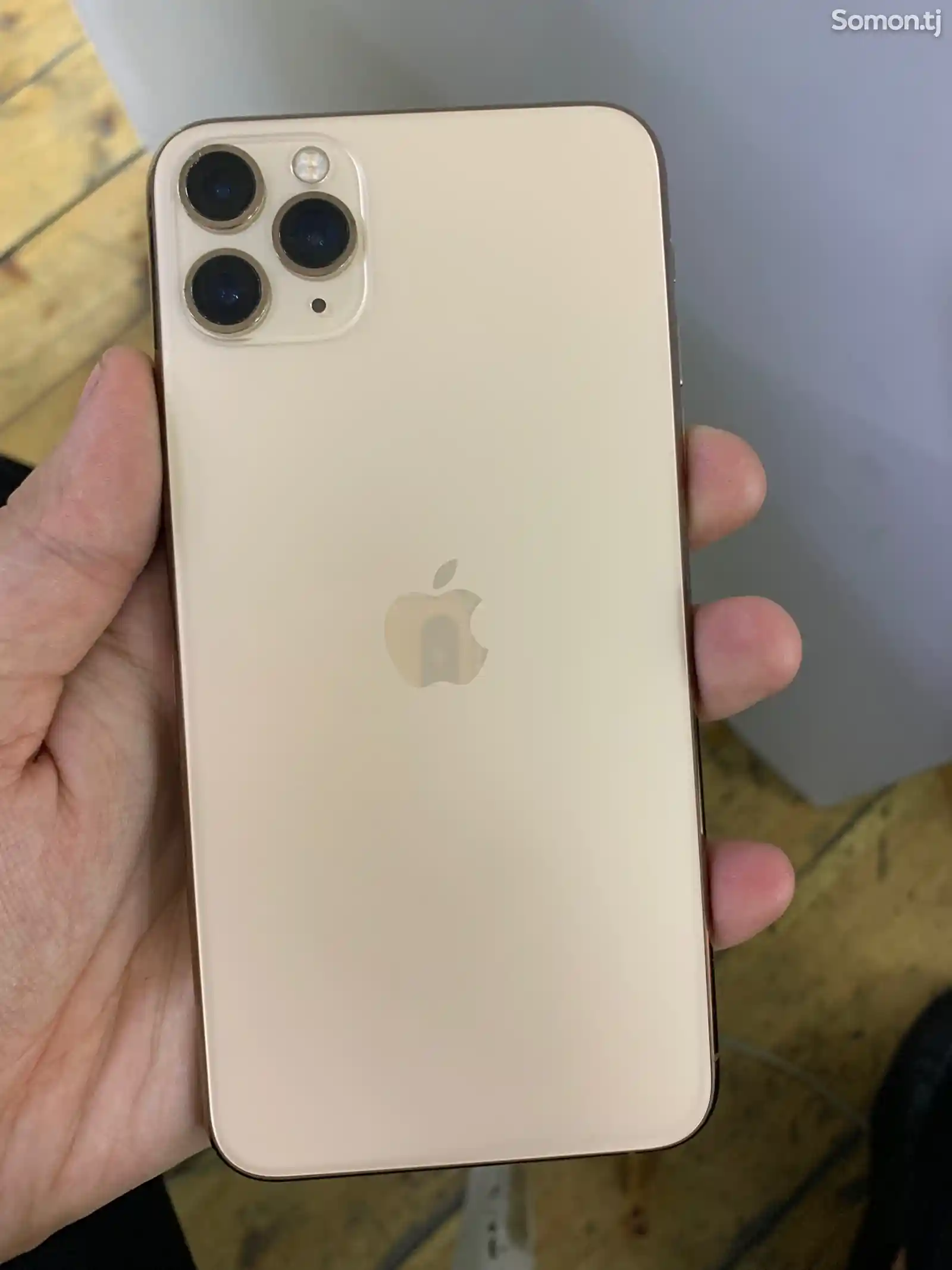 Apple iPhone 11 Pro Max, 256 gb, Gold-1