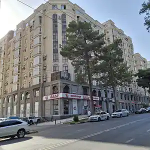 2-комн. квартира, 12 этаж, 110 м², И.Сомони