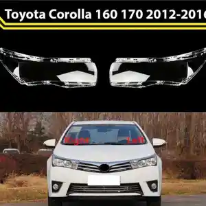 Стекло фары на Toyota Corolla 2012-2016