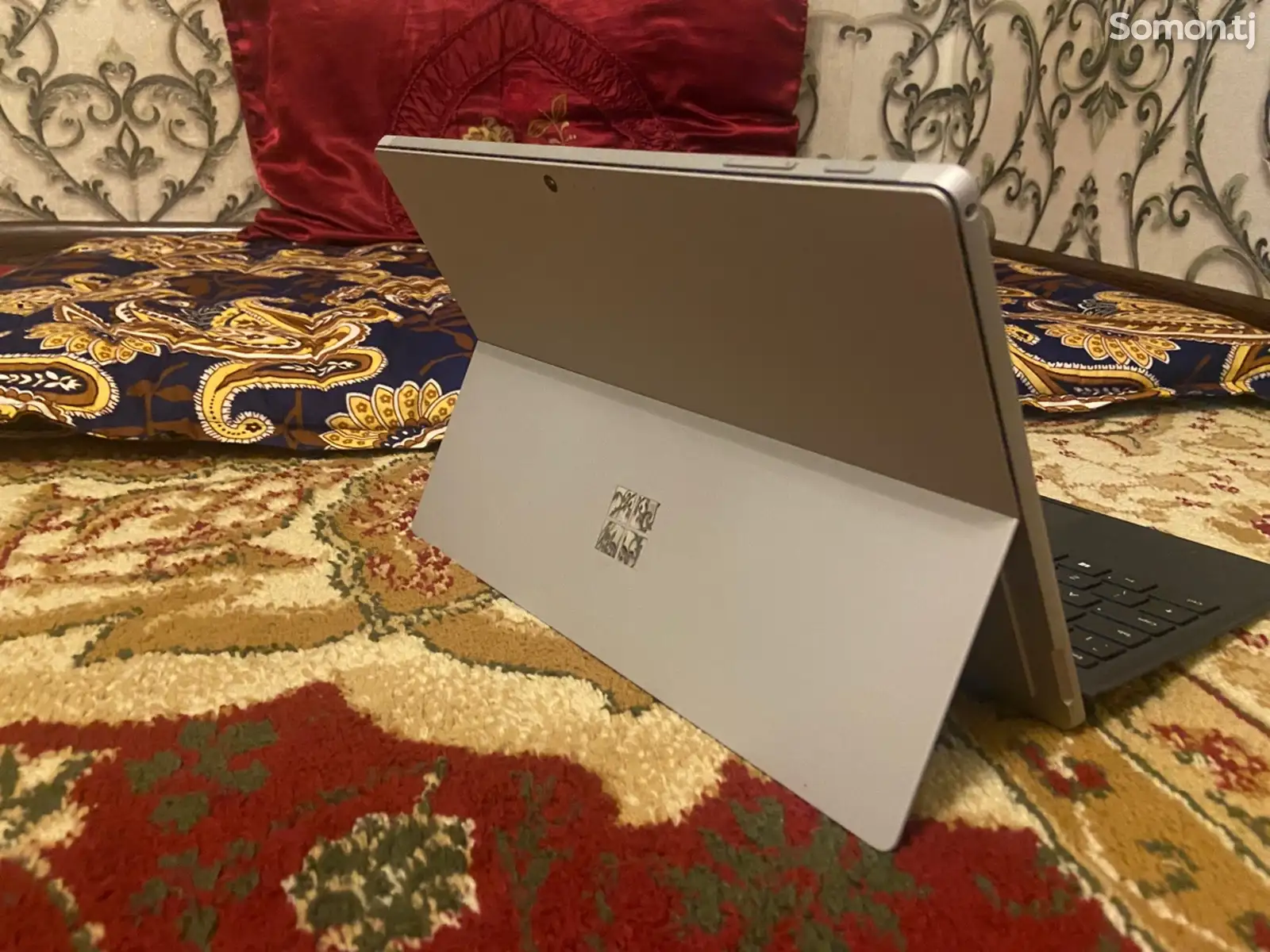 Ноутбук Microsoft Surface 6 Pro-1