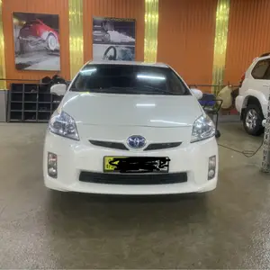 Toyota Prius, 2011