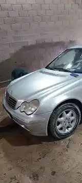 Mercedes-Benz C class, 2000-7