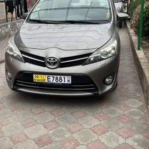 Toyota Corolla Verso, 2014