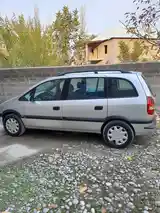 Opel Zafira, 2000-2