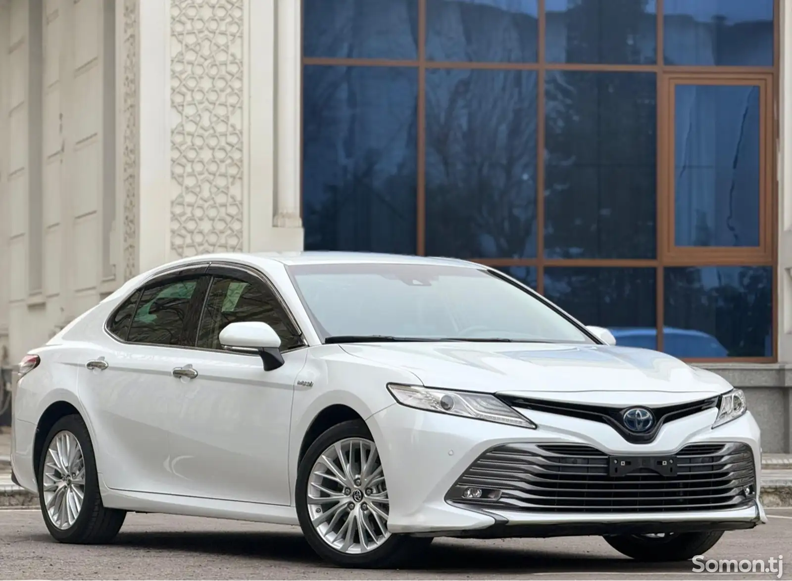 Toyota Camry, 2018-1