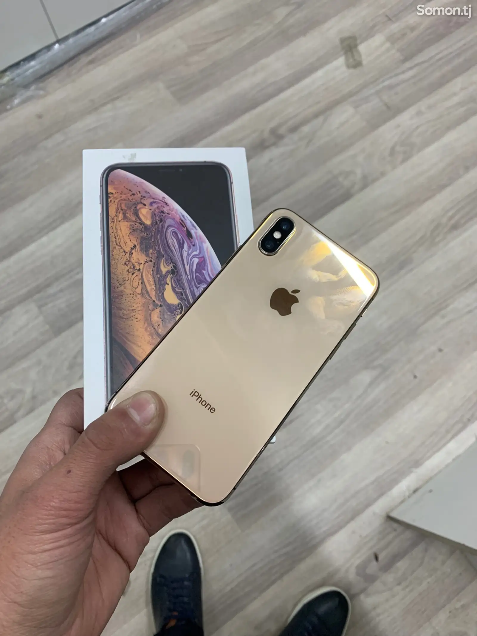 Apple iPhone Xs, 64 gb, Gold-1