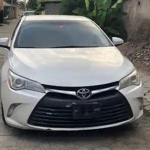 Toyota Camry, 2017